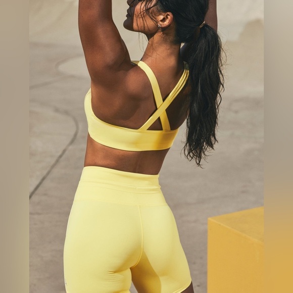 Vuori Daily Piped Bra sunlight Racerback Sports Bra Intimates - Picture 5 of 10